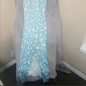 Beautiful DVF Wrap Maxi Dress Blue Floral Sz 10